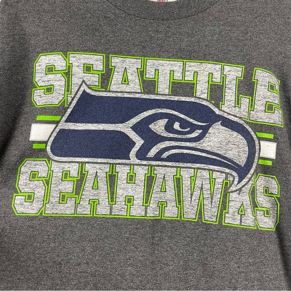 NFL Team Apparel Seattle Seahawks Medium Graphic Long Sleeve Shirt Football - Picture 3 of 7
